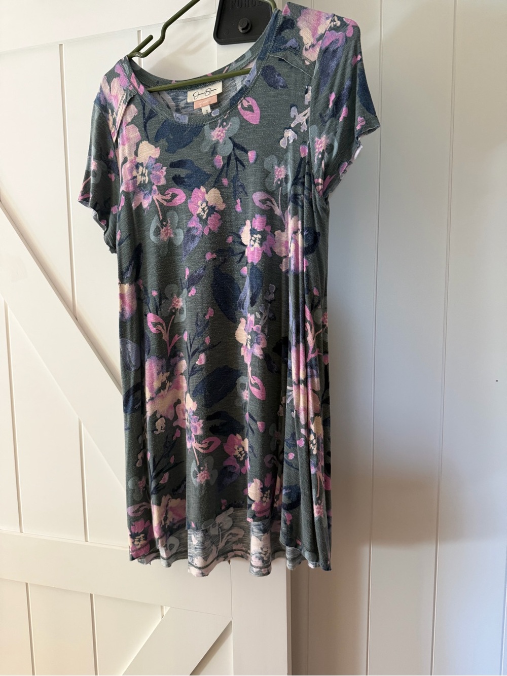 *BUNDLE* Motherhood Maternity and Jessica Simpson Nursing Bundle Size Medium